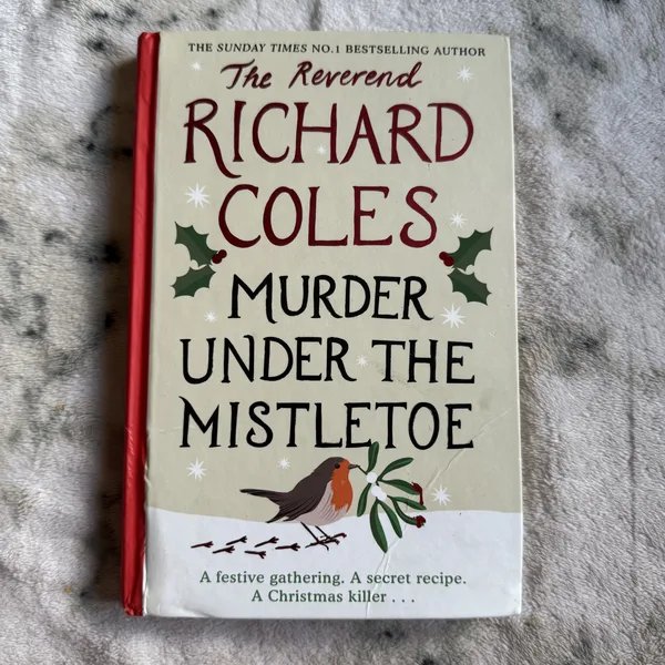 Murder Under the Mistletoe: A Canon Clement Christmas Novella