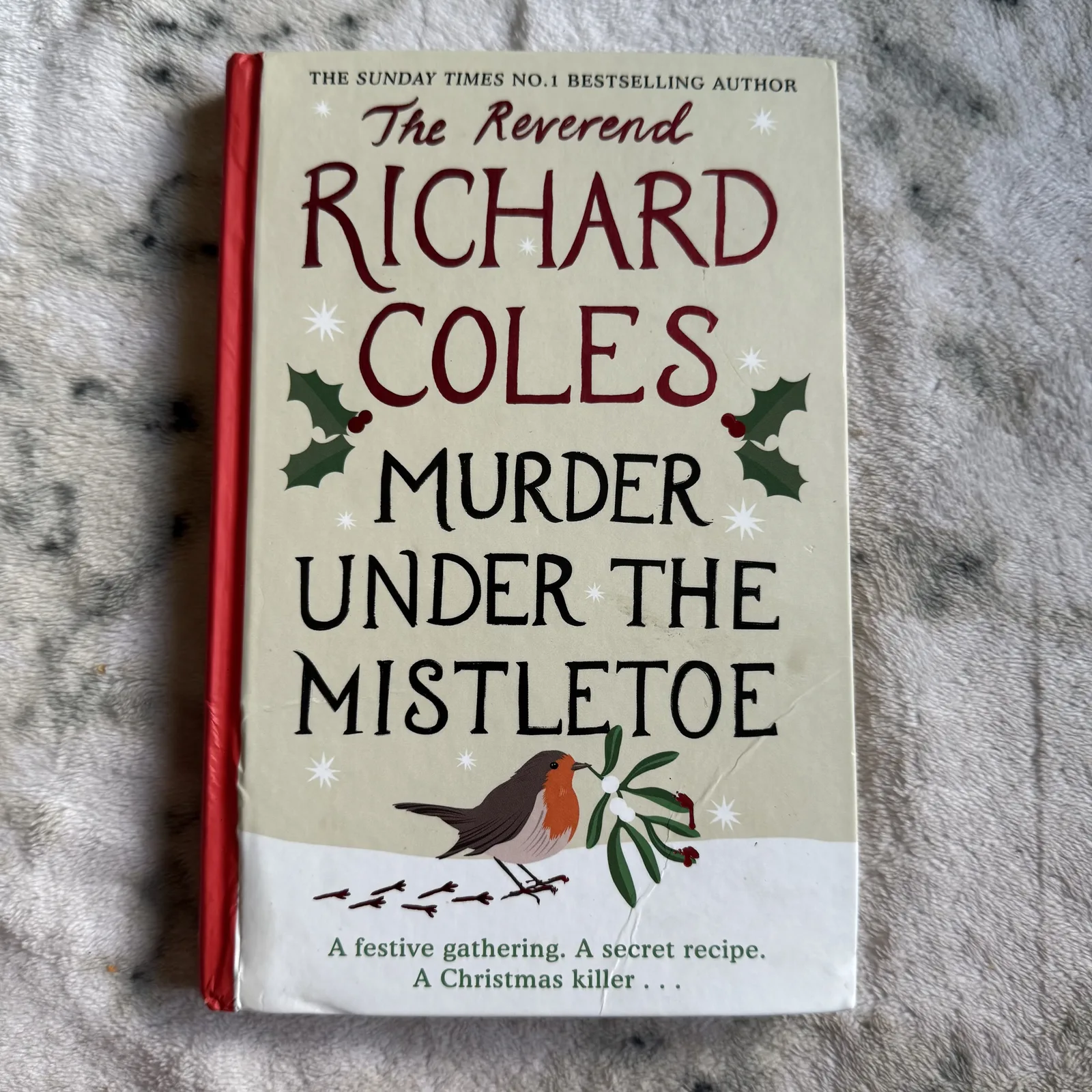 Murder Under the Mistletoe: A Canon Clement Christmas Novella, фото 1